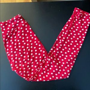 Lularoe leggings. Minnie red with white dots OS